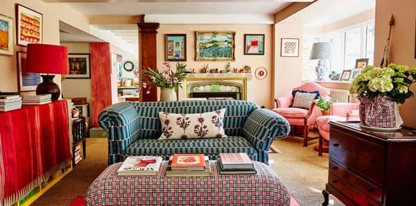 Molly Mahon Fabric & Wallpaper