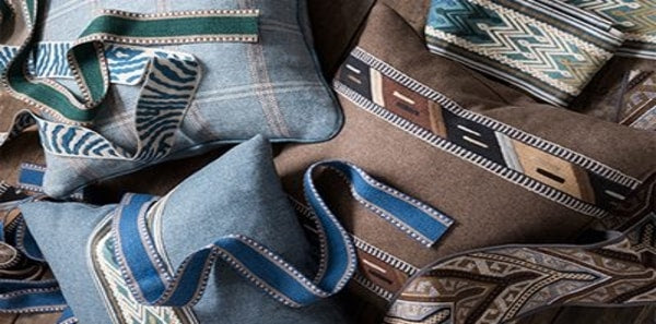 Brown trim, blue trim