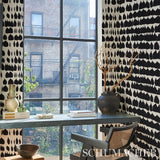 Schumacher Queen Of Spain Black Wallpaper