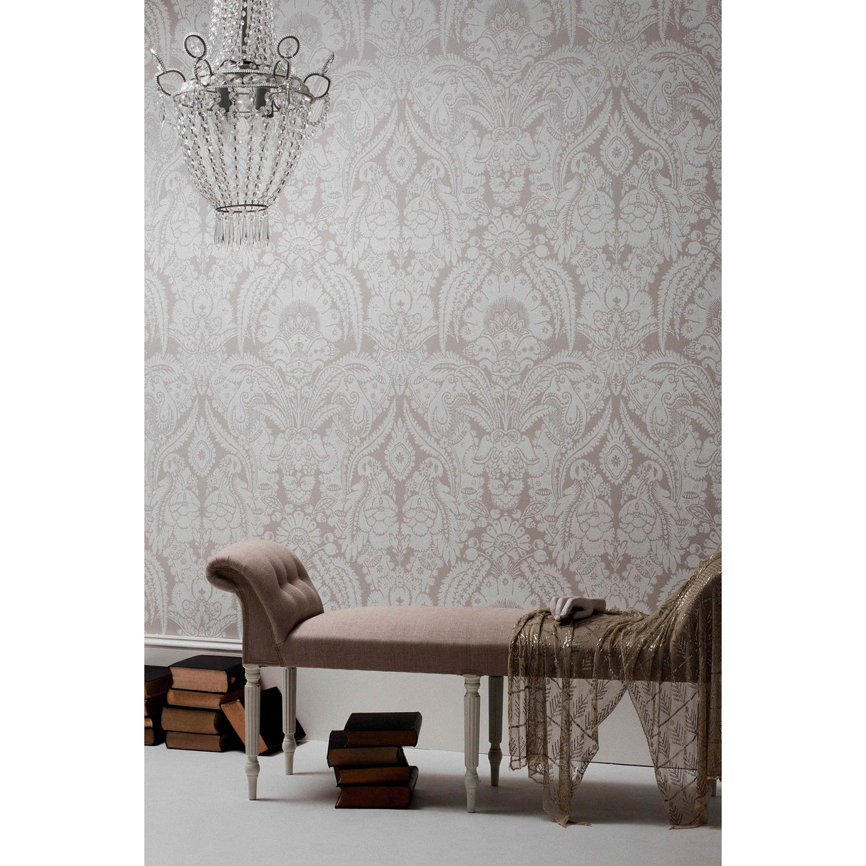 Cole & Son CHATTERTON SHELL & IVORY Wallpaper