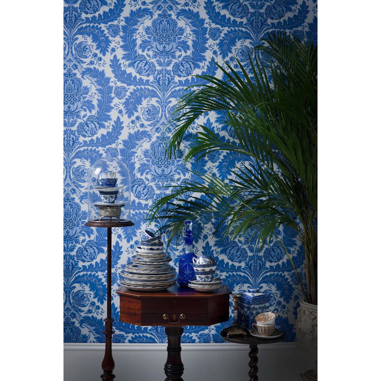 Cole & Son COLERIDGE BLUE AND WHITE Wallpaper