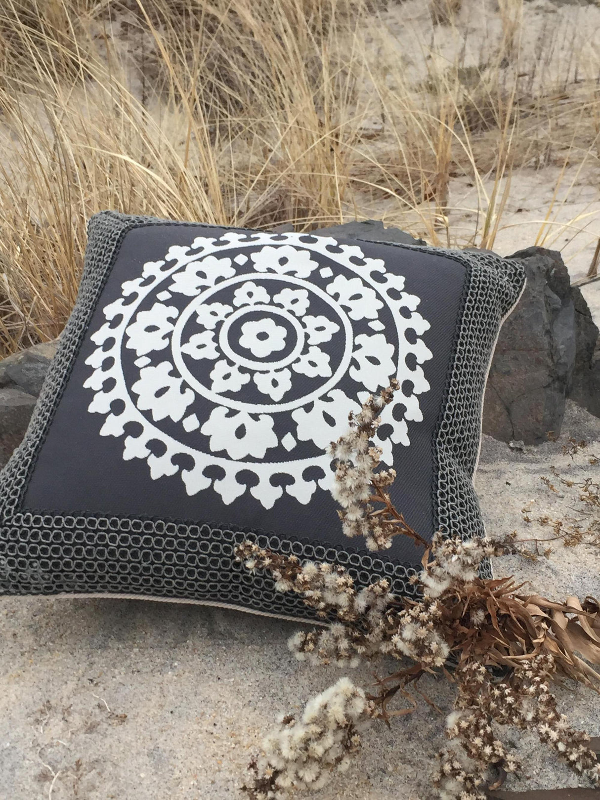 Kravet HAMMOCK BORDER GRAPHITE Trim