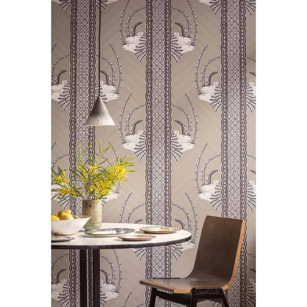 Cole & Son JABU LINEN & BLACK Wallpaper