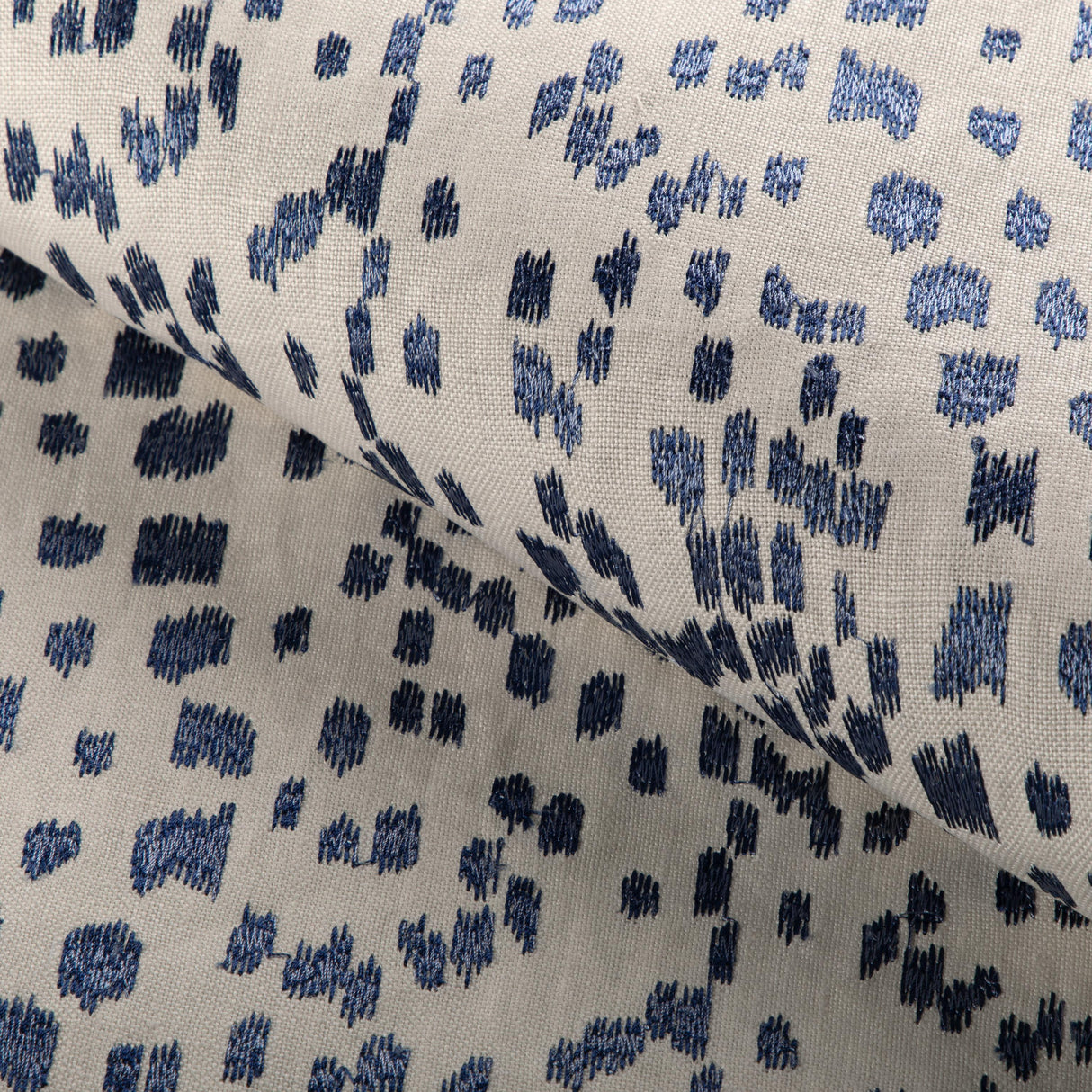 Brunschwig & Fils LES TOUCHES EMB CANTON BLUE Fabric