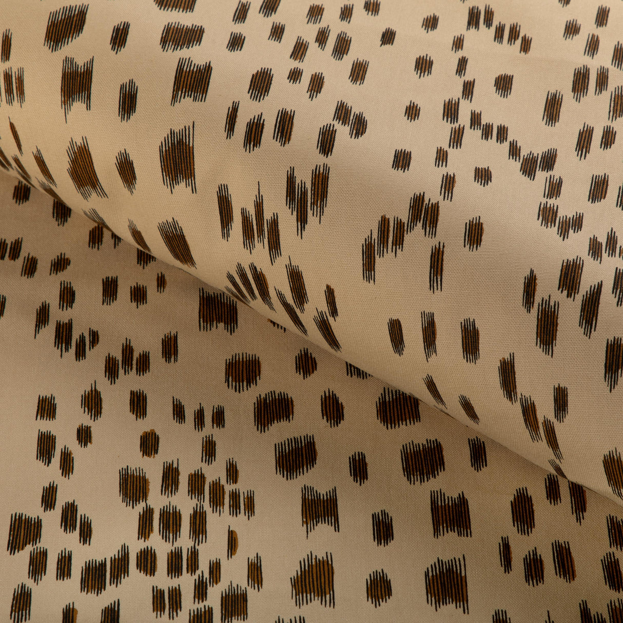 Brunschwig & Fils LES TOUCHES COTTON PRINT BROWN Fabric