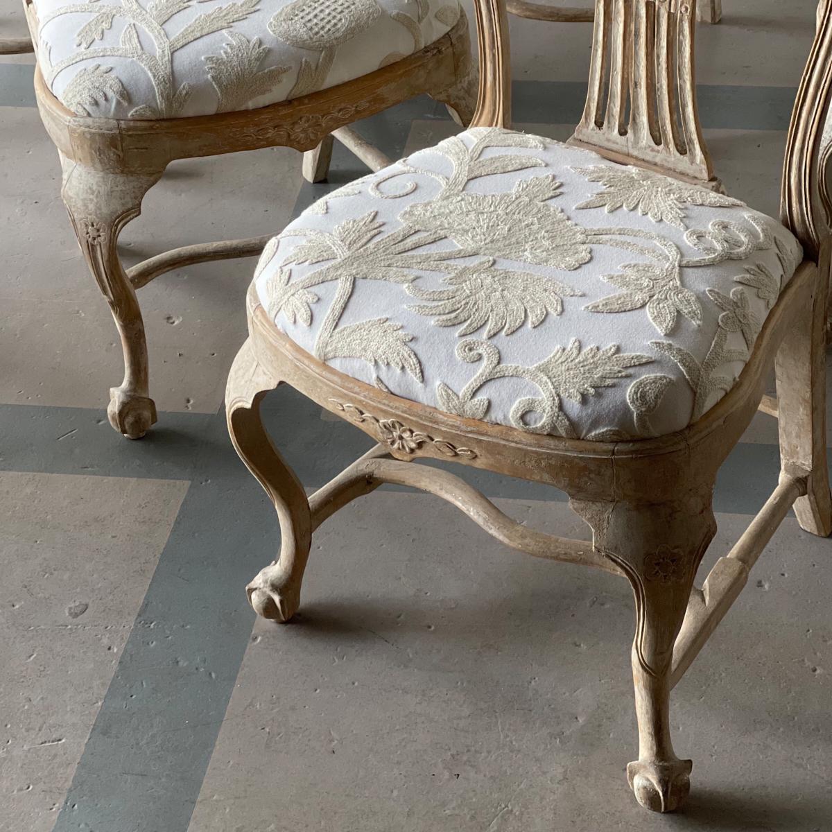 Schumacher Sissinghurst Crewel Ivory Fabric