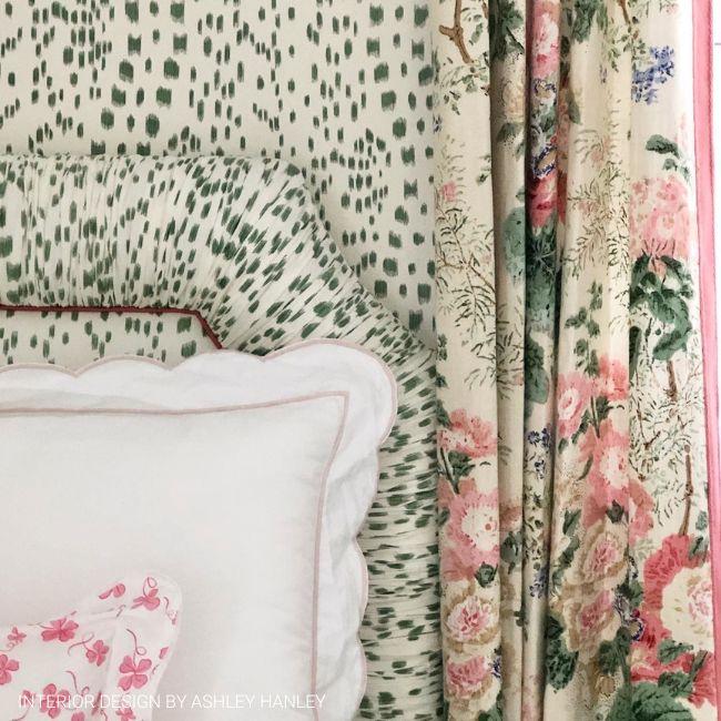Brunschwig & Fils LES TOUCHES GREEN Wallpaper