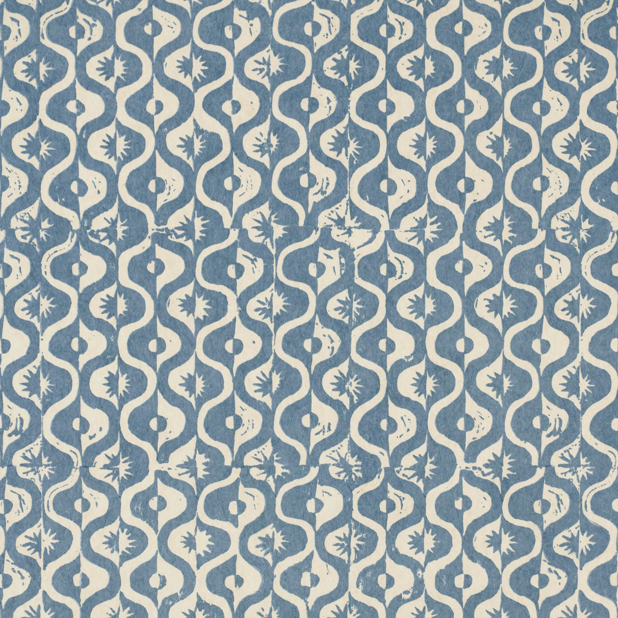 Lee Jofa SMALL MEDALLION WP AZURE Wallpaper