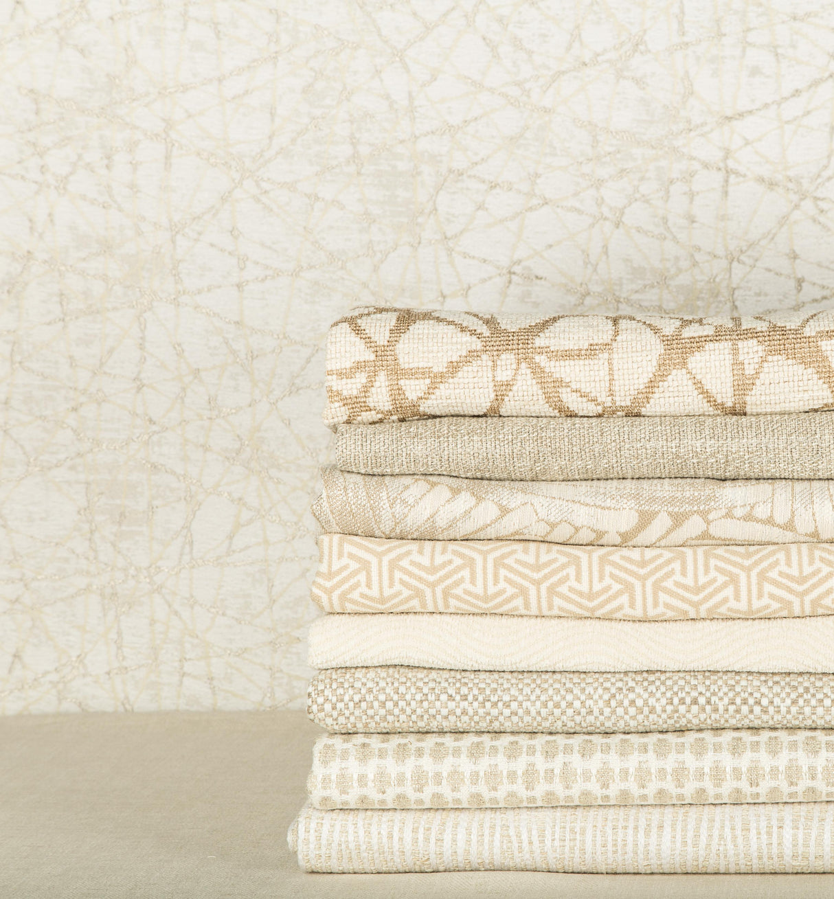 Kravet DESIGN 35718 1116 Upholstery Fabric