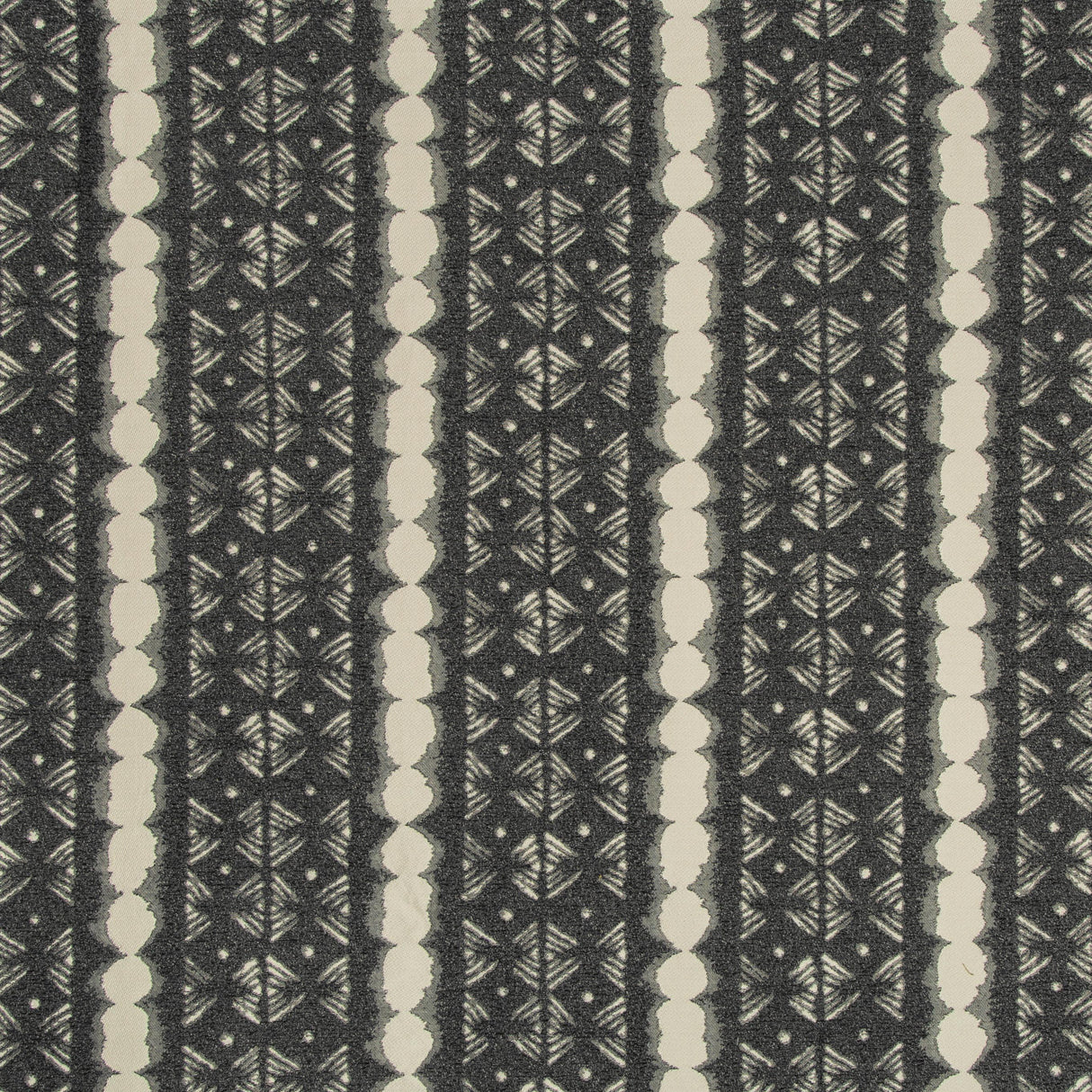 Kravet DESIGN 35743 21 Upholstery Fabric