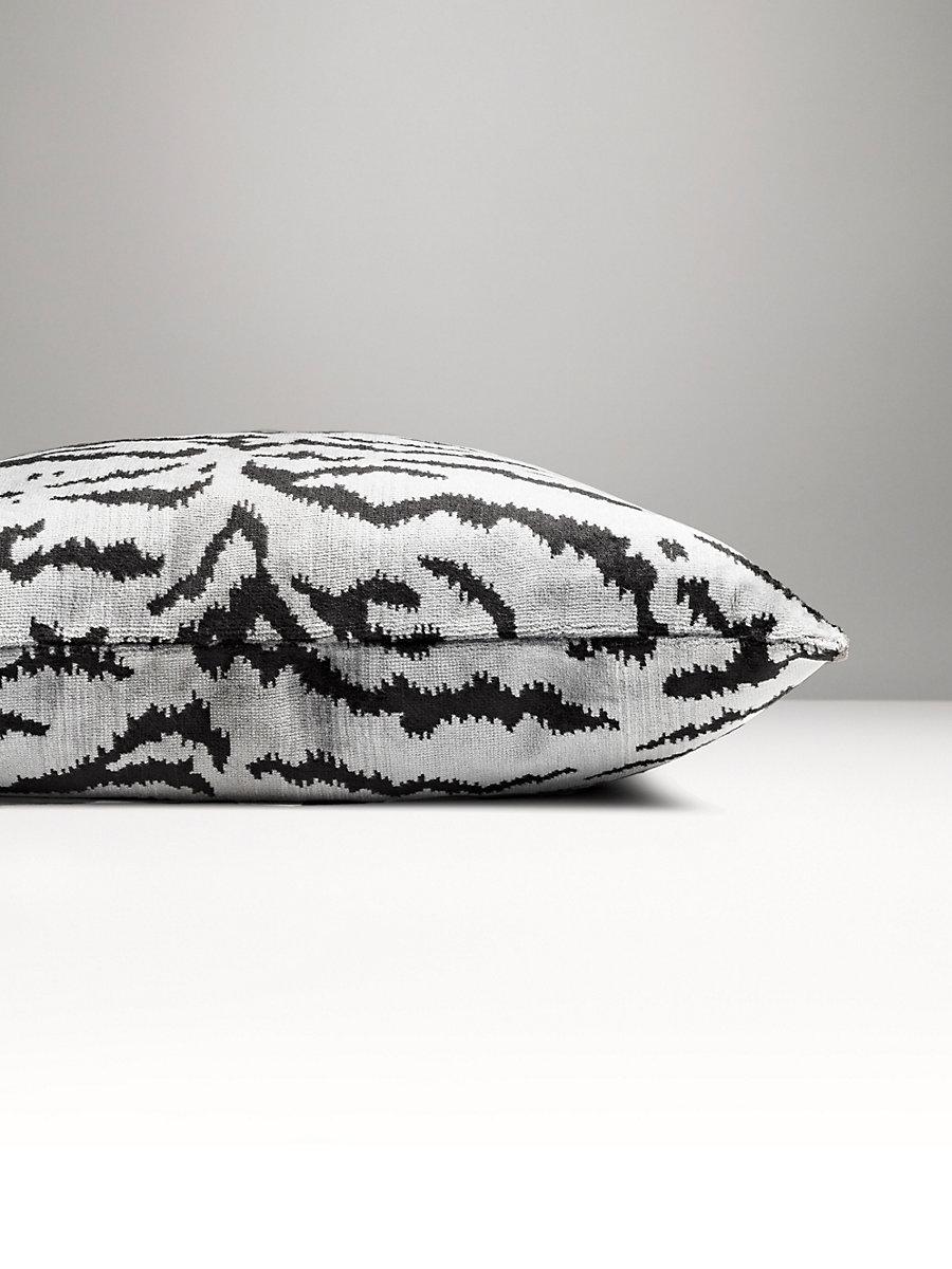 Scalamandre Tigre 22 X 22 - Off-White & Black Decorative Pillow