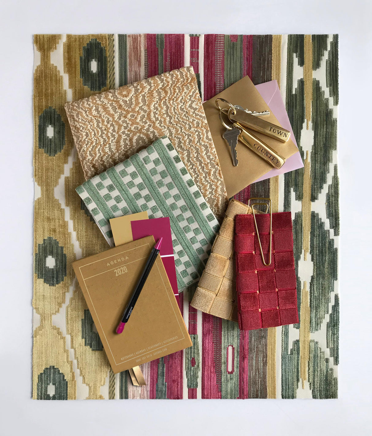 Lee Jofa DESNING VELVET PINK/GOLD Upholstery Fabric