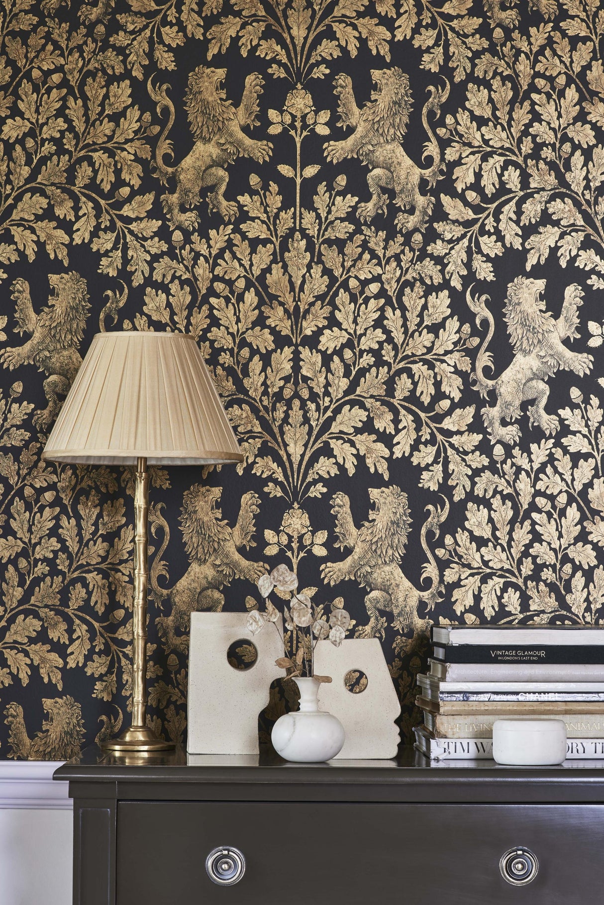 Cole & Son BOSCOBEL OAK ANT GOLD/BLK Wallpaper