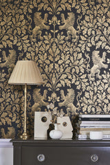 Cole & Son BOSCOBEL OAK ANT GOLD/BLK Wallpaper