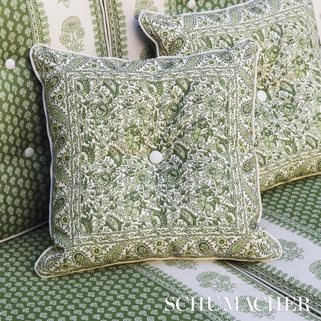Schumacher Daisy Indoor/Outdoor Leaf Green Fabric