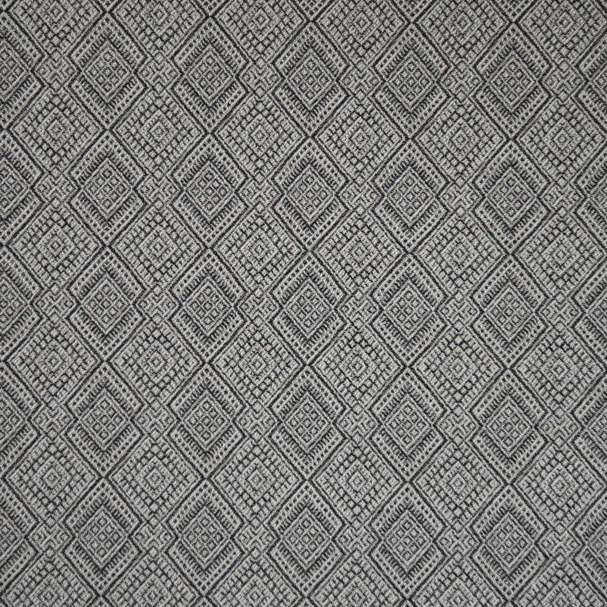 Kravet IGUAZU NOIR Fabric