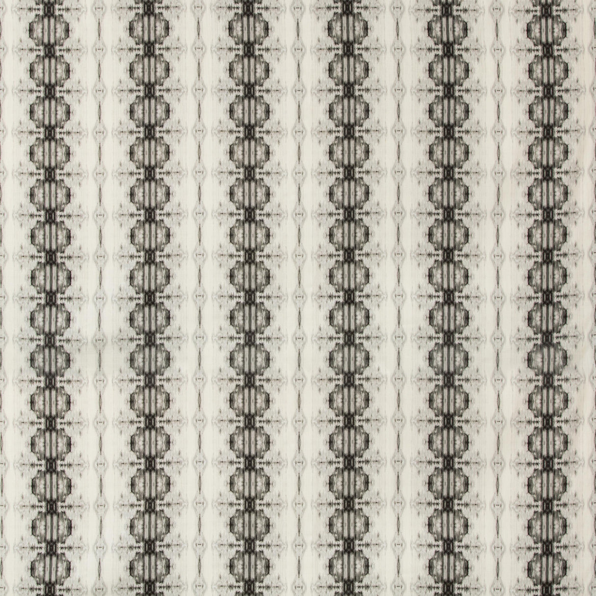 Kravet GOLDIE NOIR Fabric