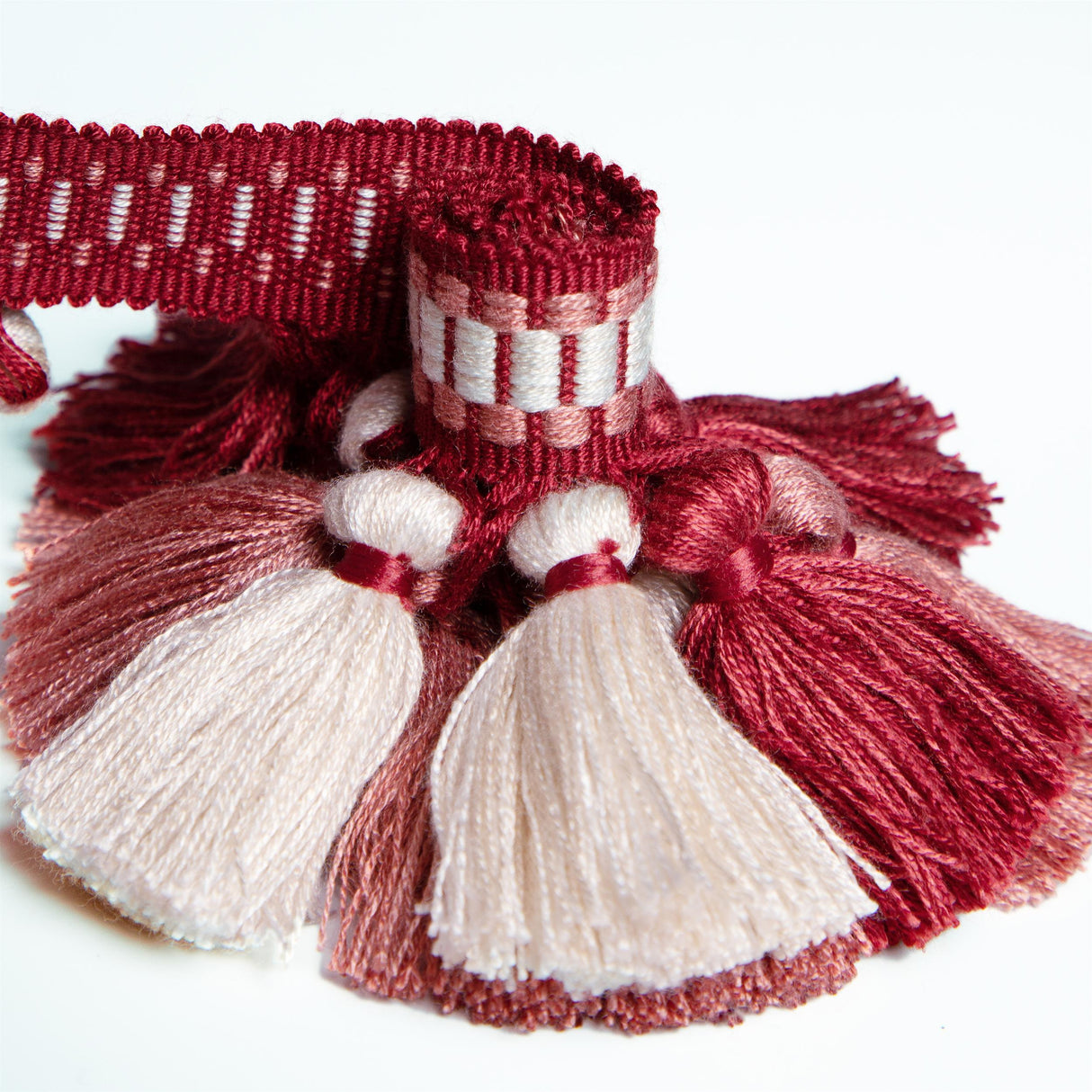 Brunschwig & Fils ANDRE TASSEL FRINGE RED Trim