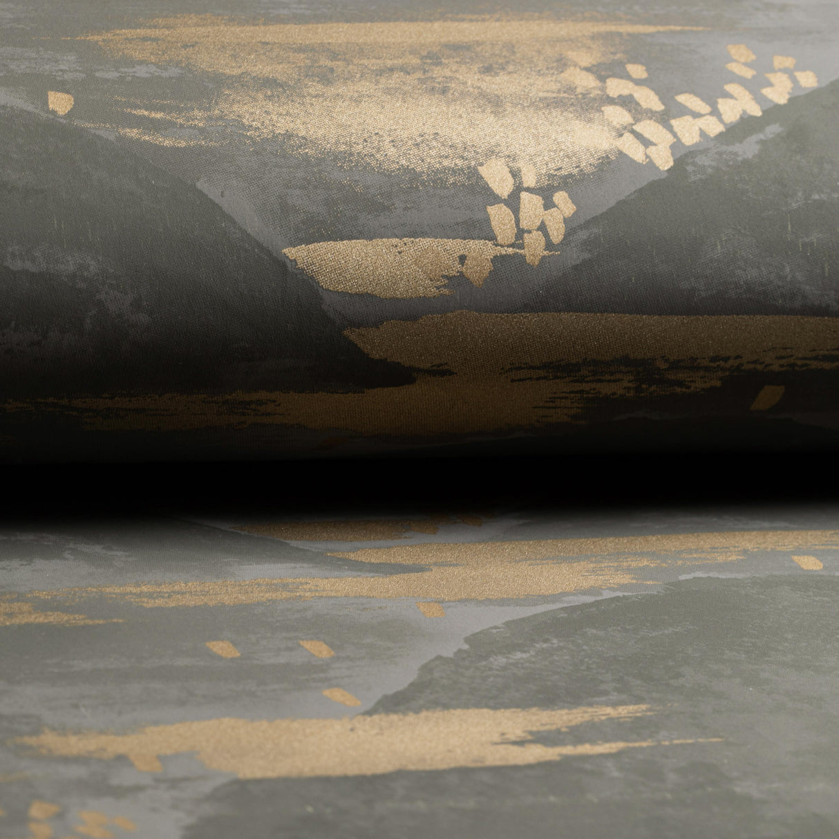 Brunschwig & Fils LA BRUME IRON Wallpaper