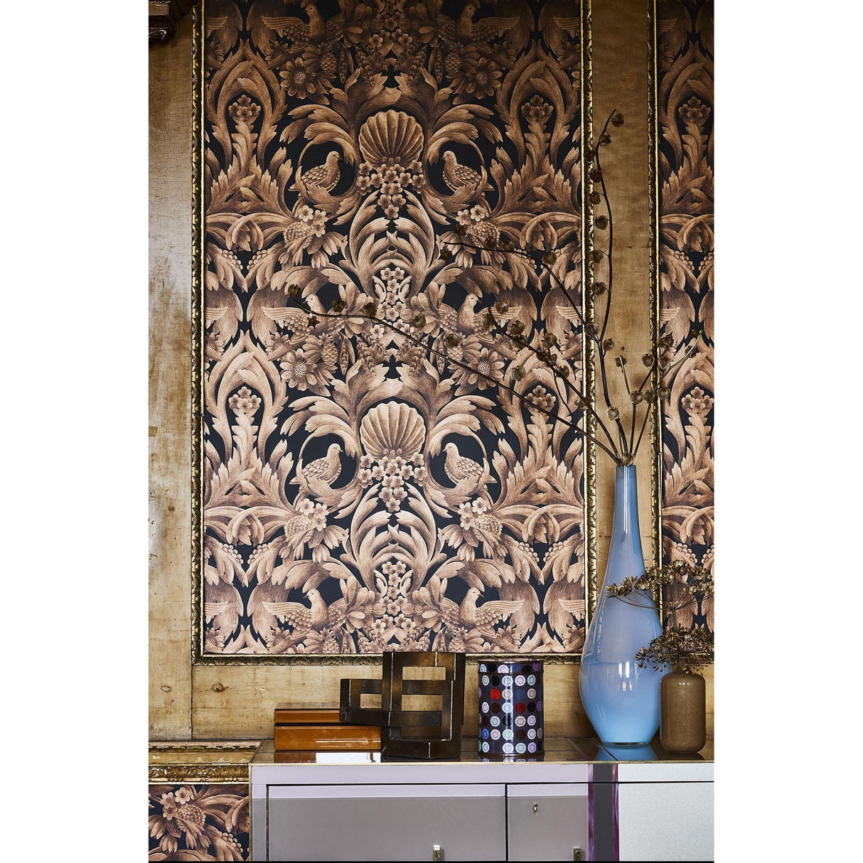 Cole & Son GIBBONS CARVING MBRNZ/CHR Wallpaper