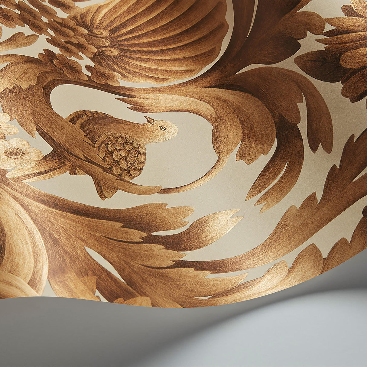 Cole & Son GIBBONS CARVING MGLD/SAND Wallpaper