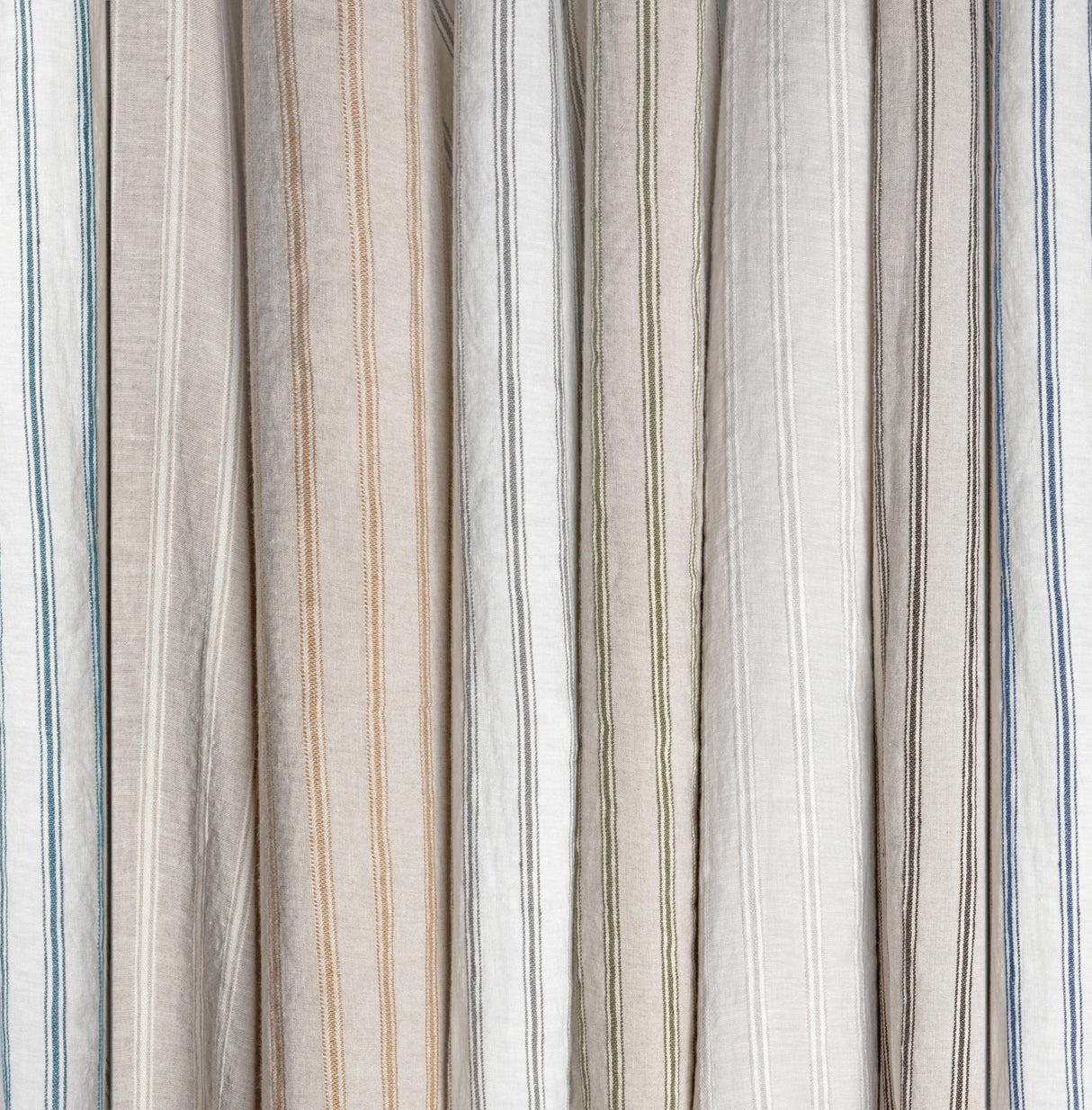 Kravet DESIGN 4842 121 Drapery Fabric