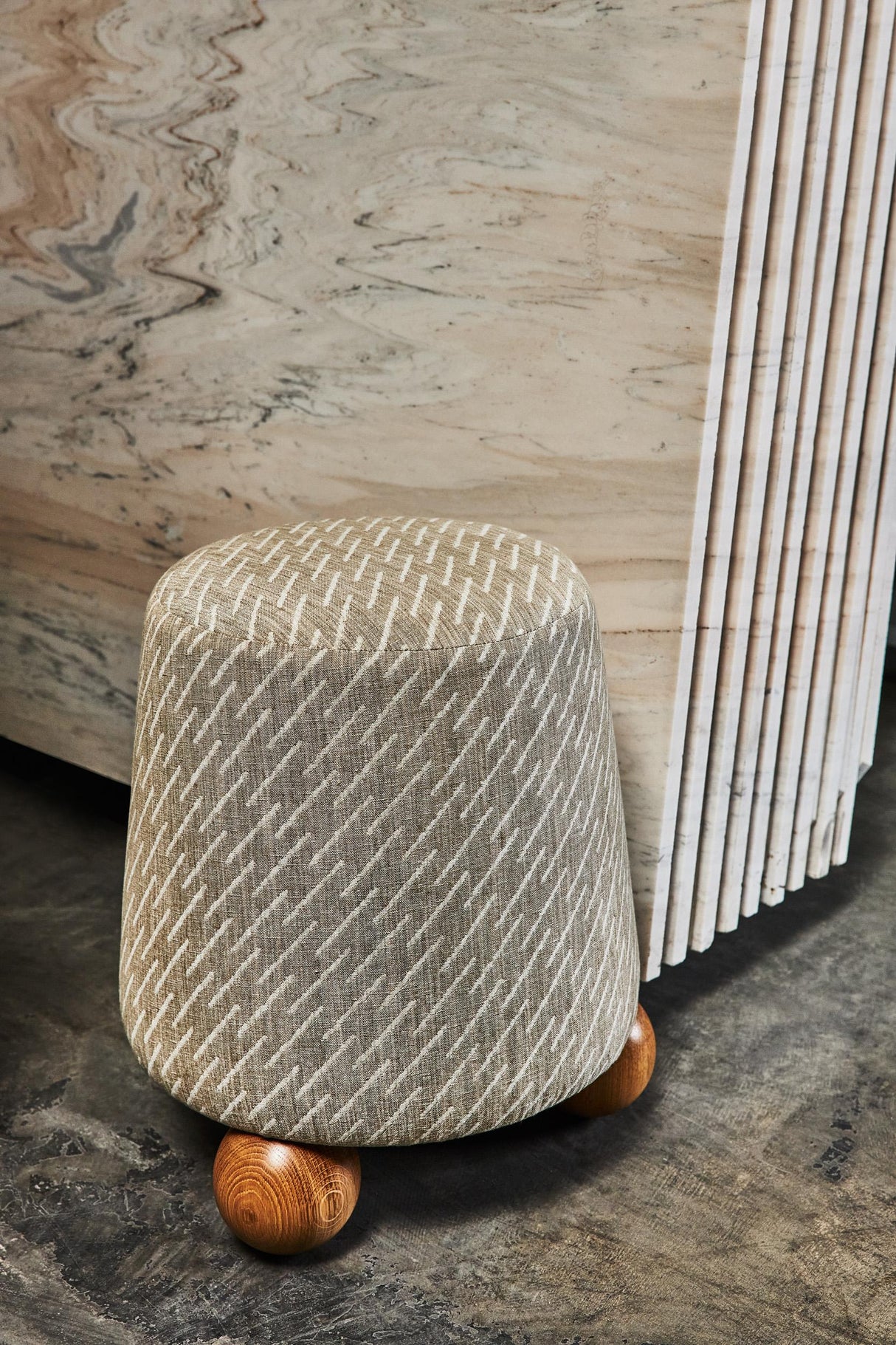 Lee Jofa ESKER WEAVE BUFF Upholstery Fabric