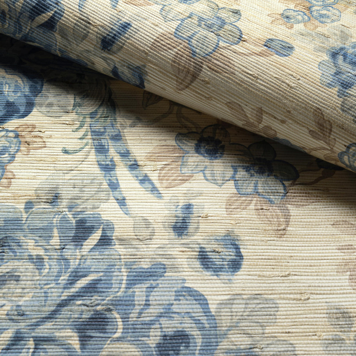 Lee Jofa AVONDALE PAPER BLUE/SLATE Wallpaper