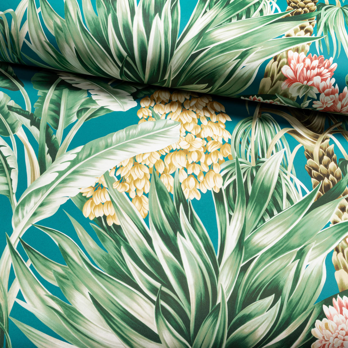 Lee Jofa CALUYA PAPER LAGOON Wallpaper