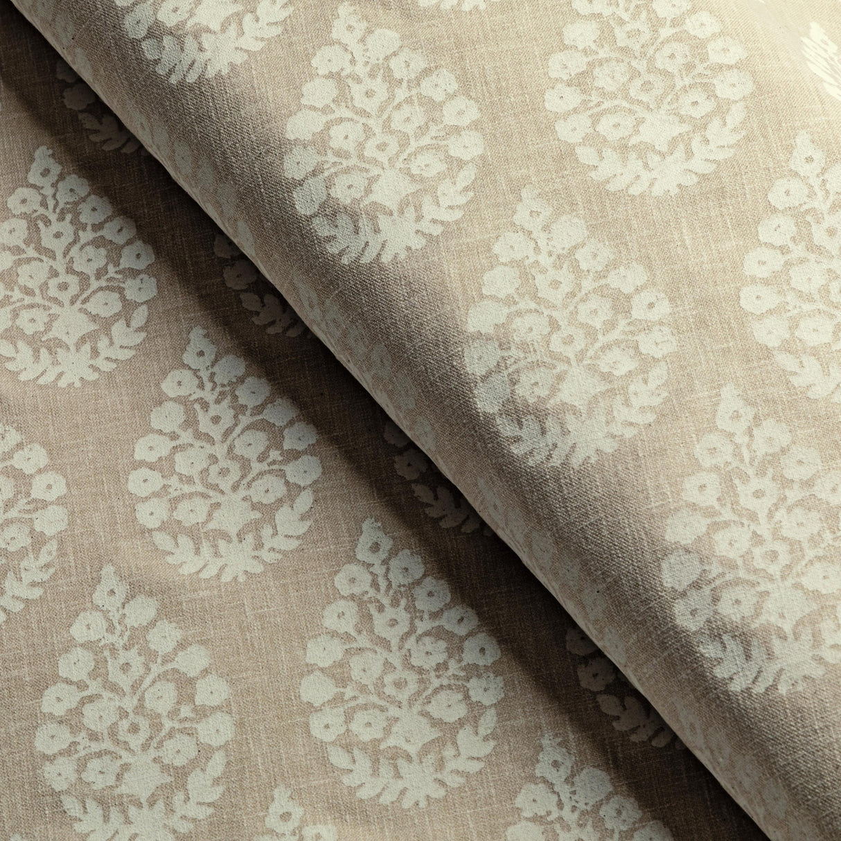 Kravet BASICS TAJPAISLEY 16 Fabric