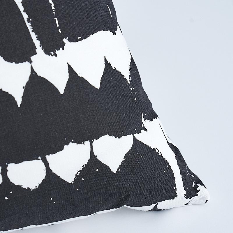 Schumacher Black 22" x 22" Queen Of Spain Pillow