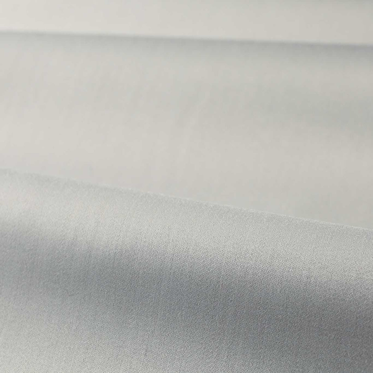 Zoffany Zoffany Wool Satin Platinum Grey Fabric