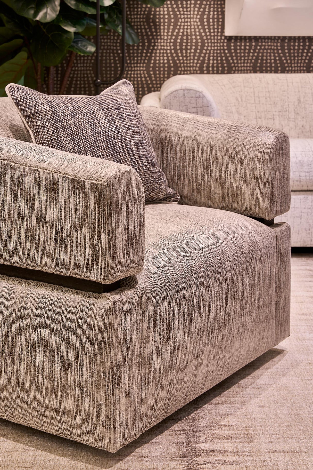 Kravet L'OR PLATINUM Upholstery Fabric