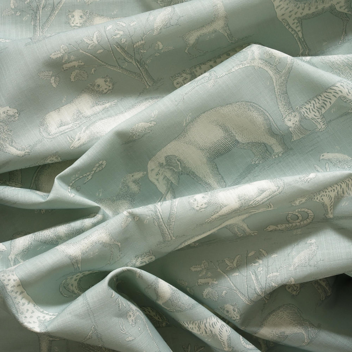 Andrew Martin KINGDOM OUTDOOR ICE Fabric