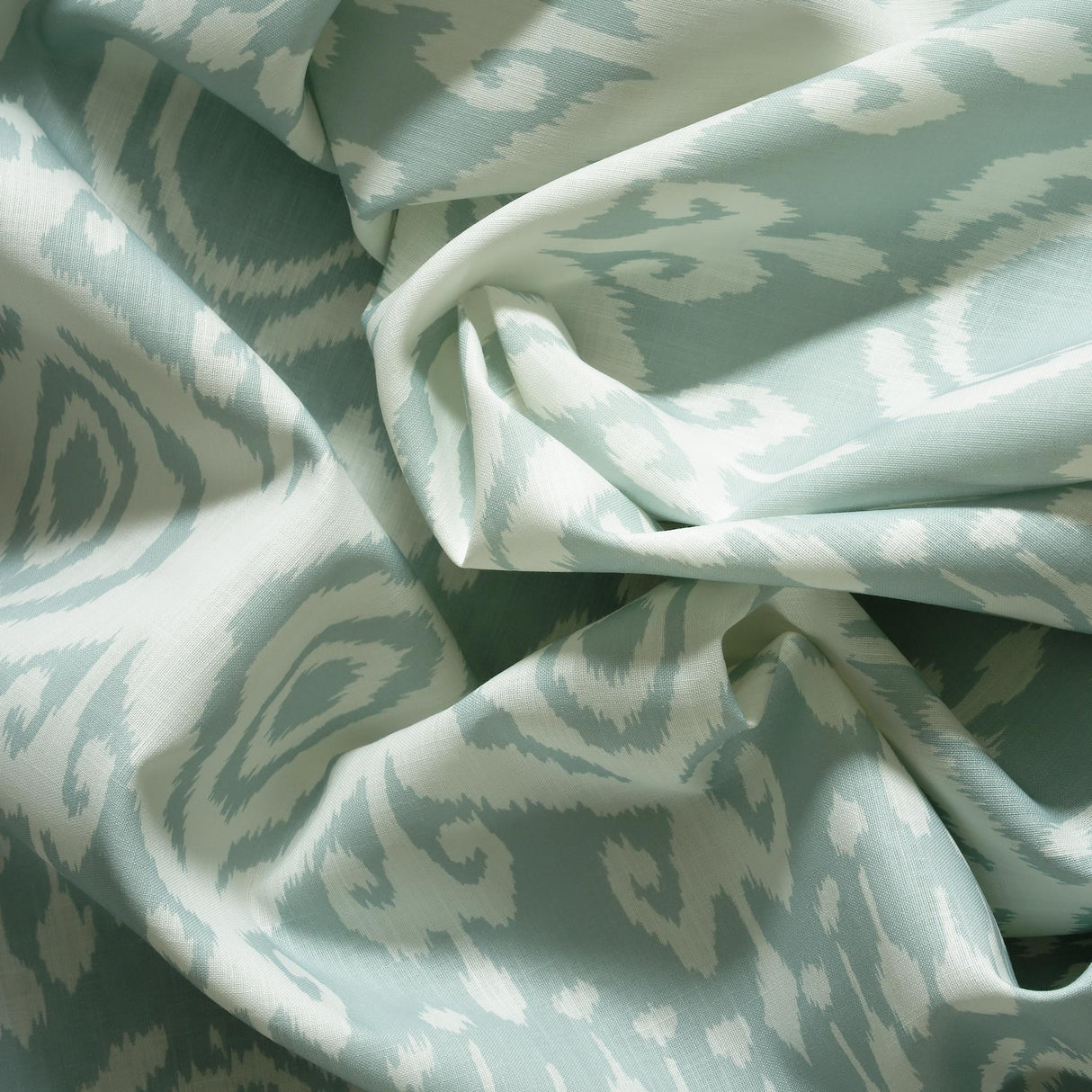 Andrew Martin VOLCANO OUTDOOR ICE Fabric