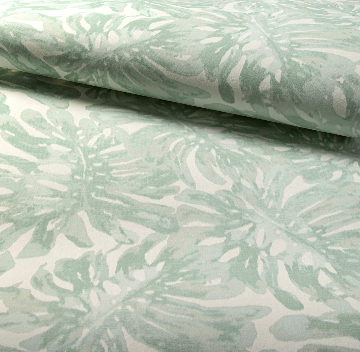 Lee Jofa CALAPAN PAPER AQUA Wallpaper
