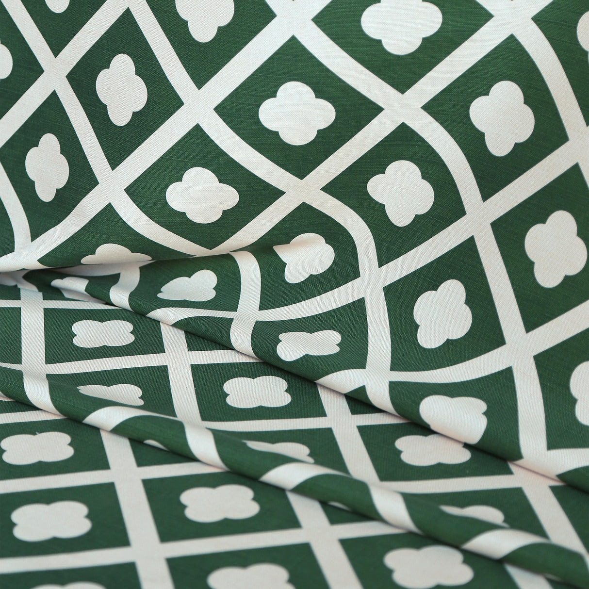 Lee Jofa JARDIN DARK GREEN ON ECRU Fabric