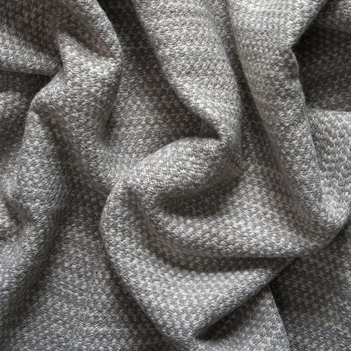 Andrew Martin PONCHO SNOWCAP Upholstery Fabric
