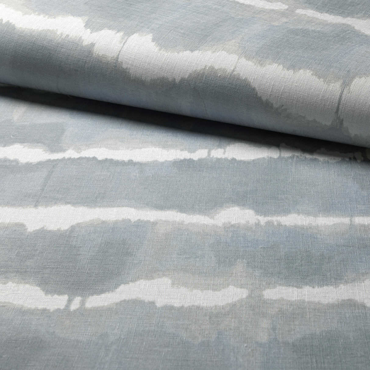 Kravet BATURI POWDER Wallpaper