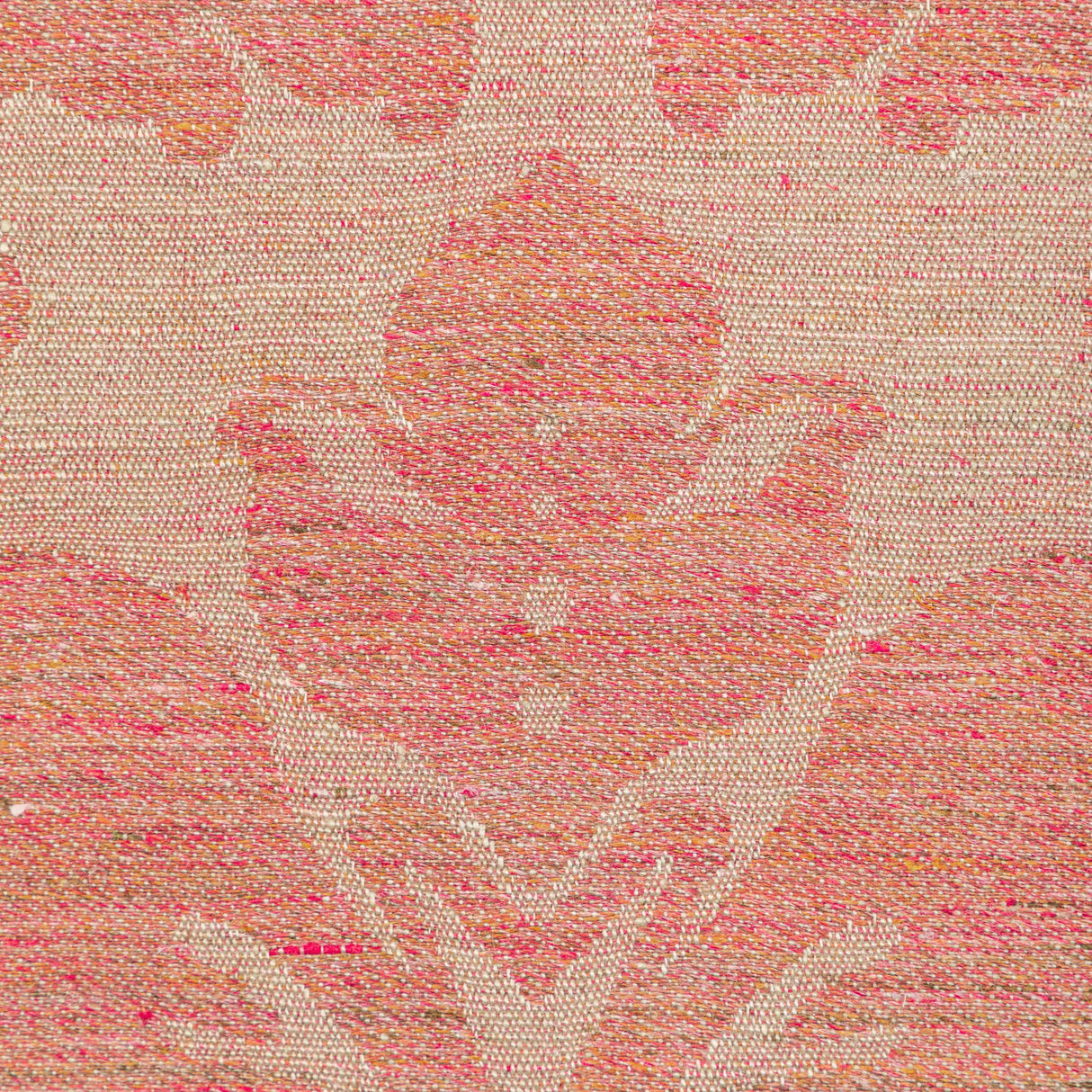 Lee Jofa ACANTHUS DAMASK BERRY Fabric