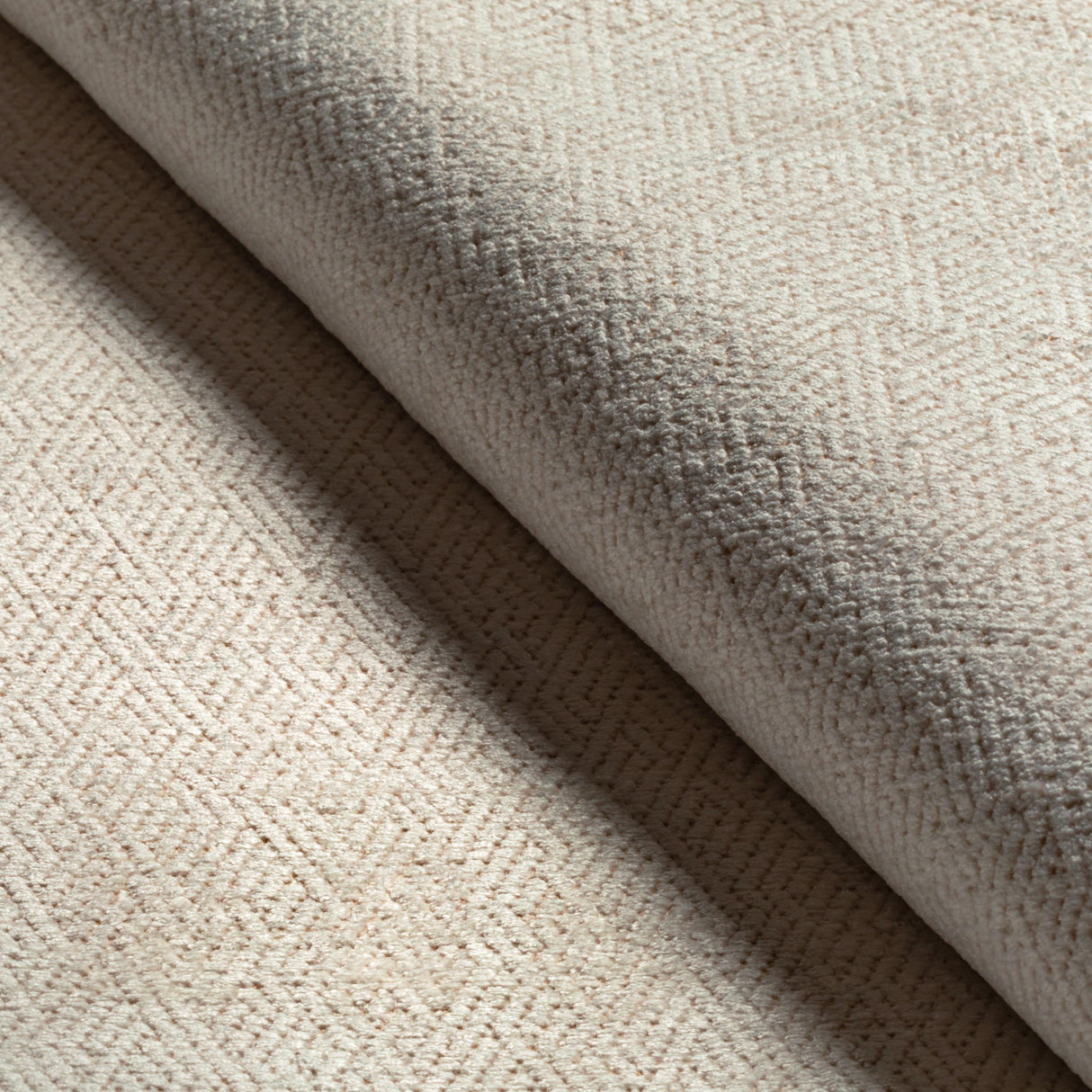 Lee Jofa ALONSO WEAVE PEARL Upholstery Fabric
