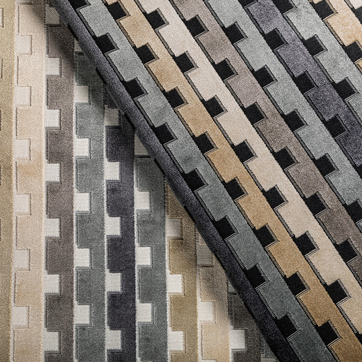 Kravet DESIGN 36450 811 Upholstery Fabric