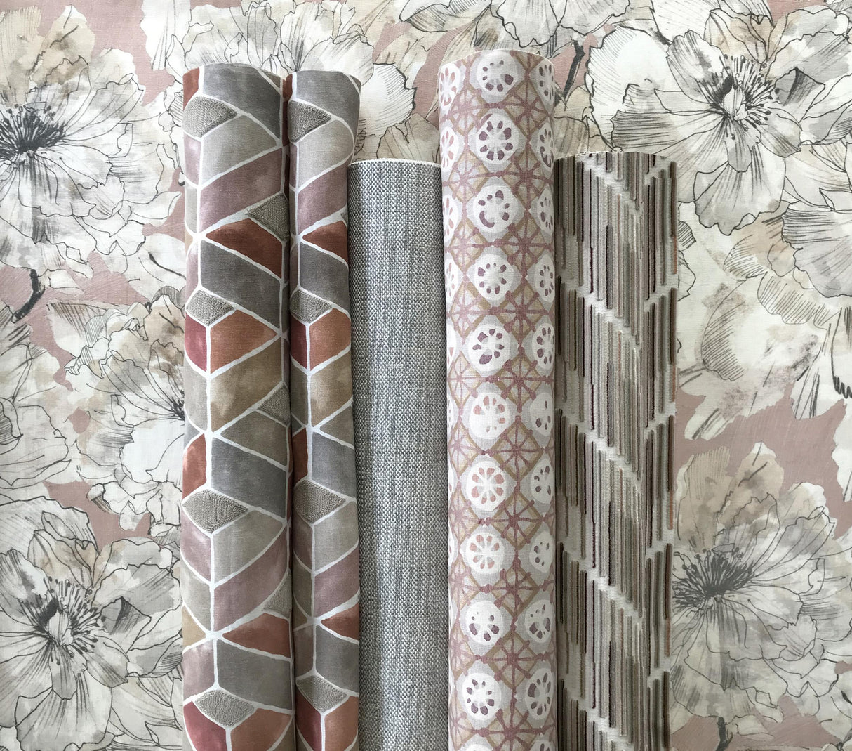 Kravet AYRLIES BLUSH/NATURAL Fabric