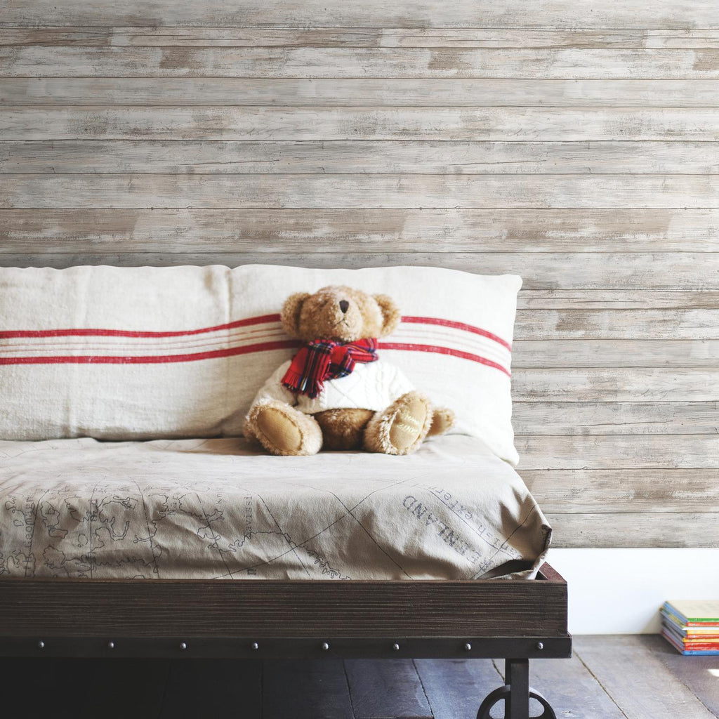 RoomMates Weathered Planks Peel & Stick brown/grey Wallpaper