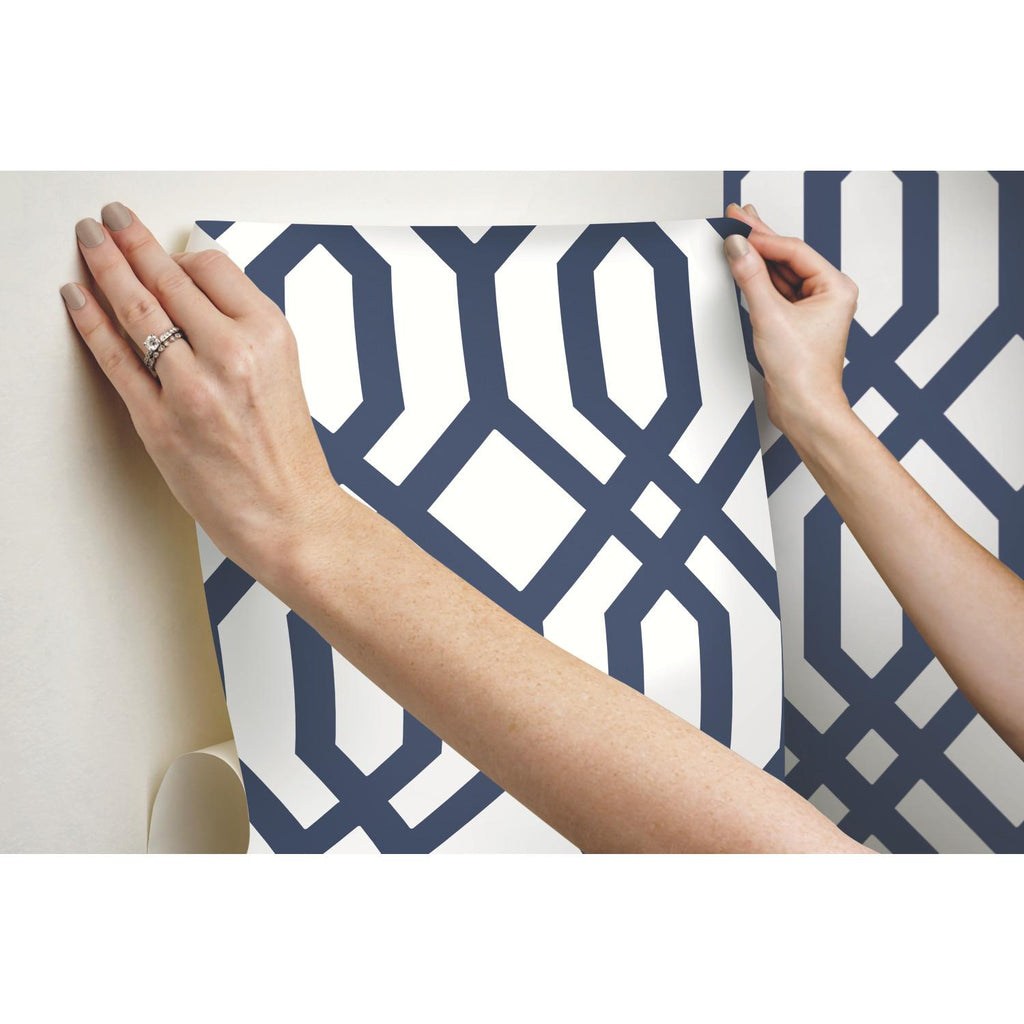 RoomMates Gazebo Lattice Peel & Stick navy/white Wallpaper