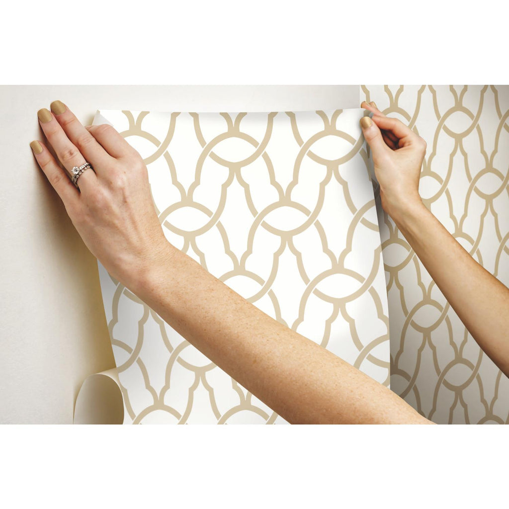 RoomMates Trellis Peel & Stick gold Wallpaper