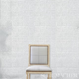 Schumacher Trousdale Metallic Platinum Blanc Wallpaper