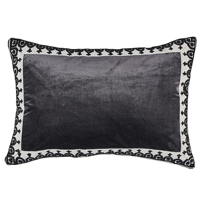 Schumacher Onyx 20" x 14" Noelia Pillow