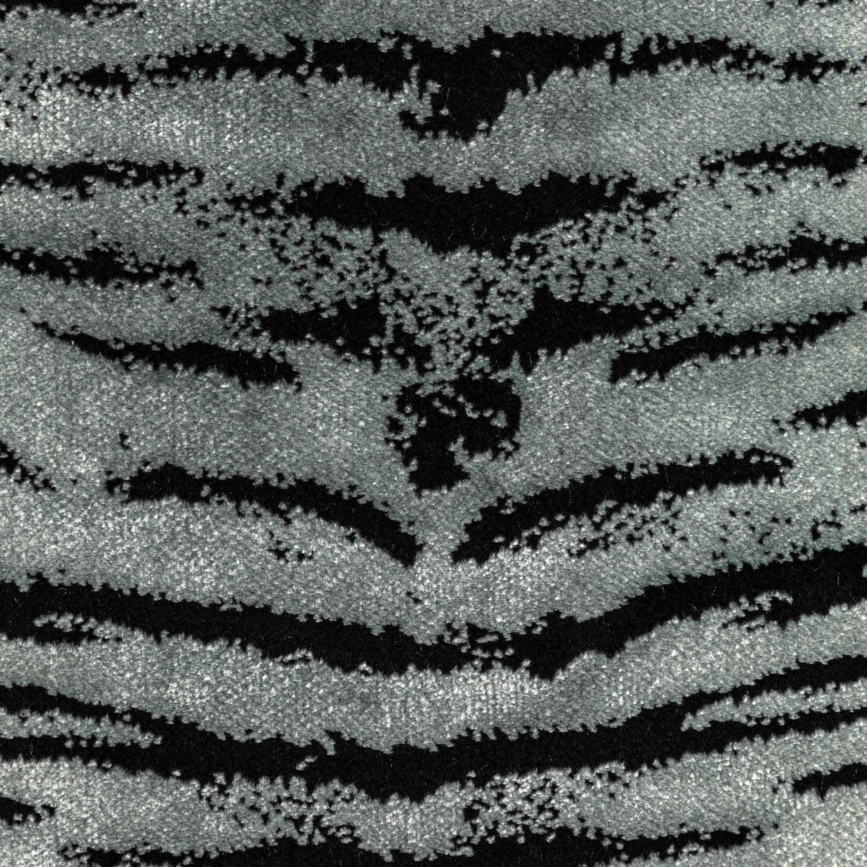 Kravet ANIMALIER SILVER Upholstery Fabric