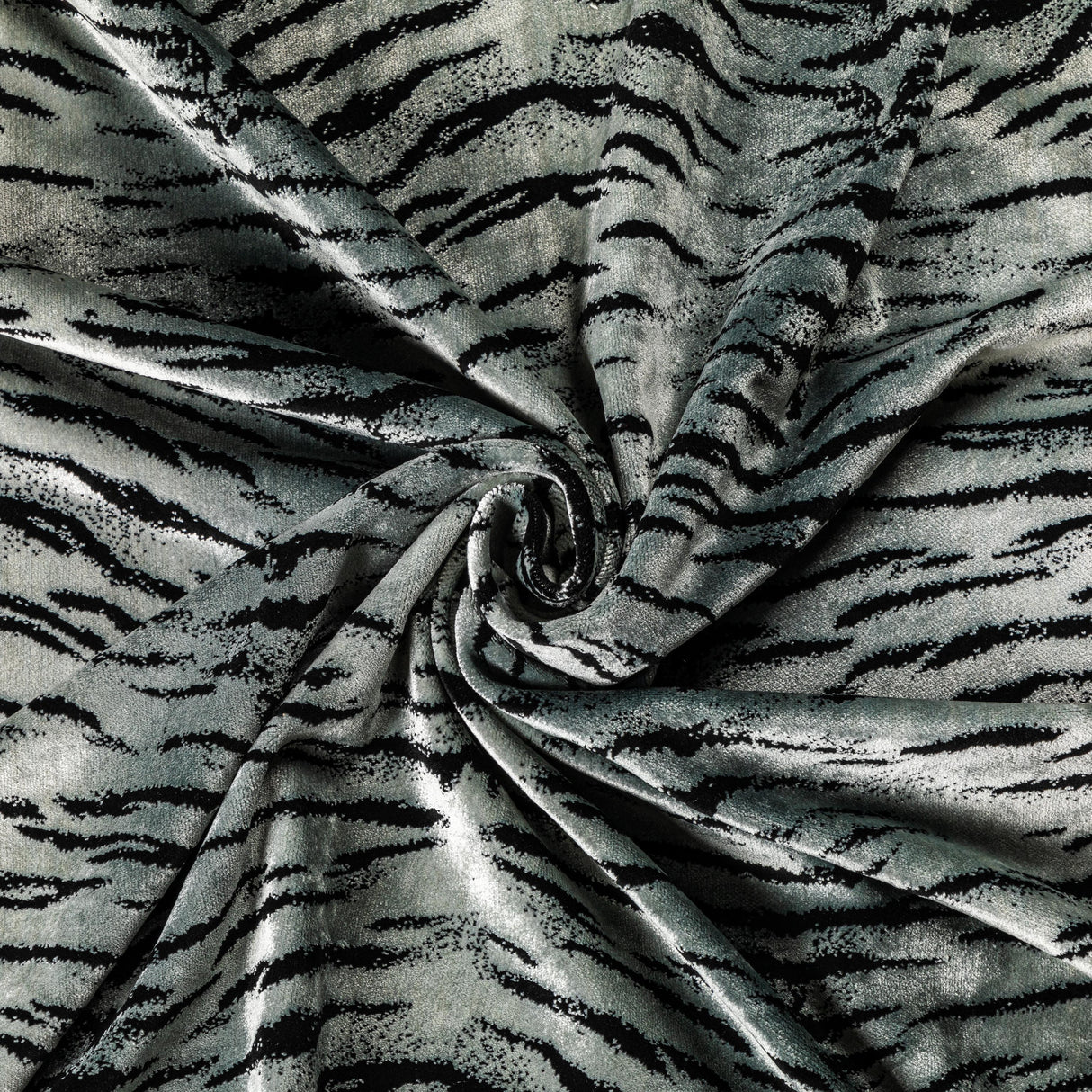 Kravet ANIMALIER SILVER Upholstery Fabric